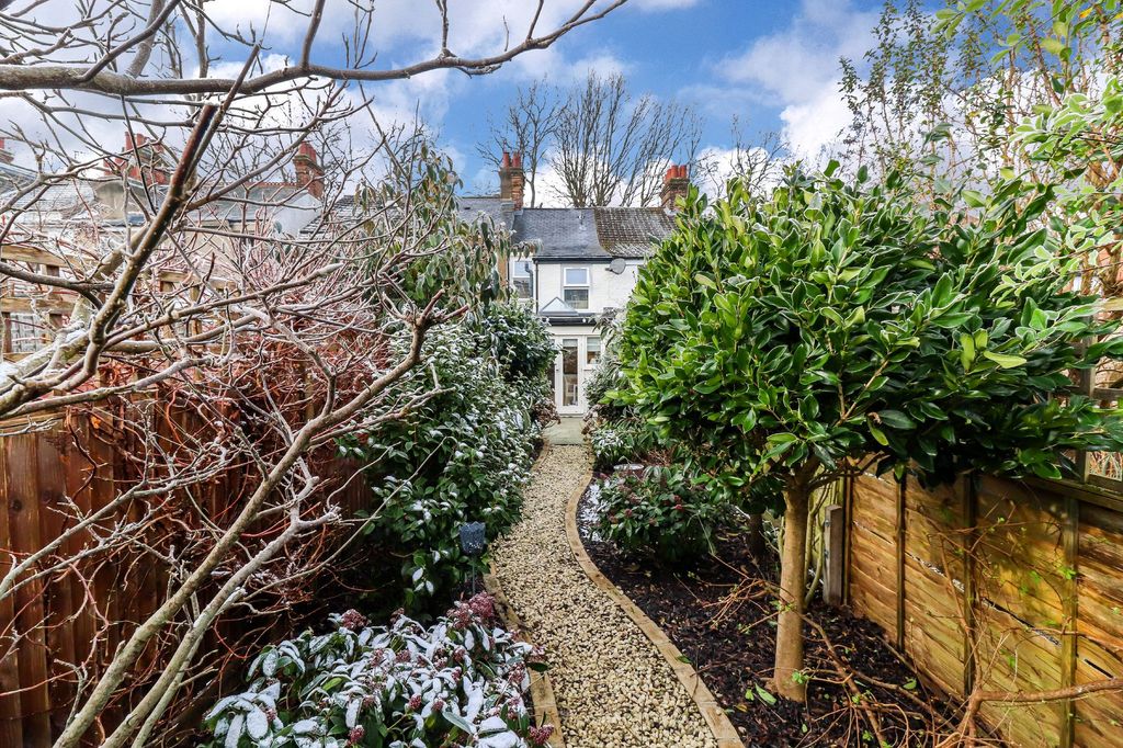 Property photo 1 of 29