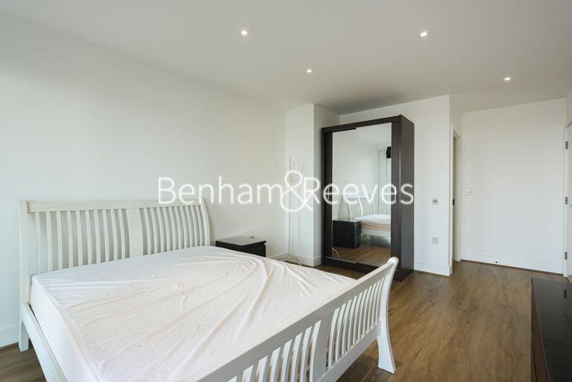 Property photo 3 of 24