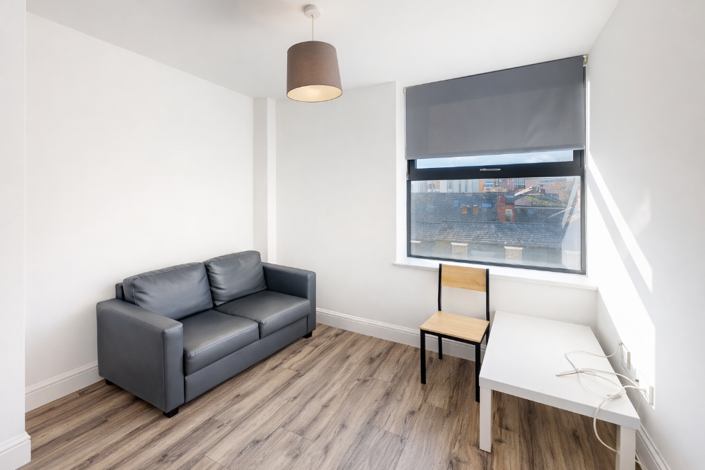 Property photo 3 of 6