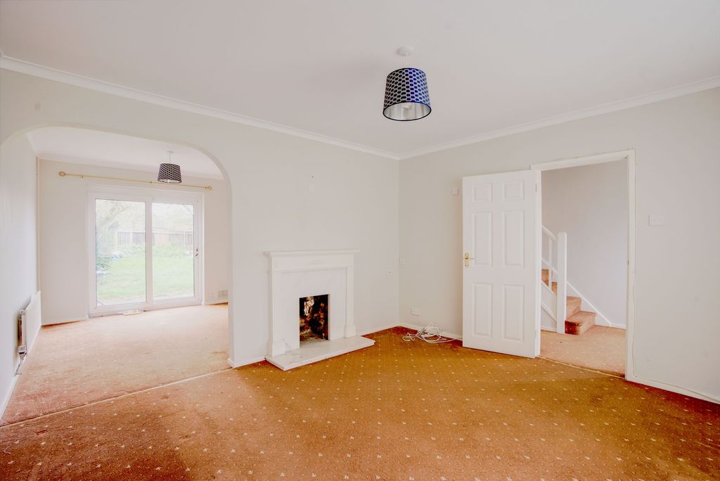 Property photo 3 of 16