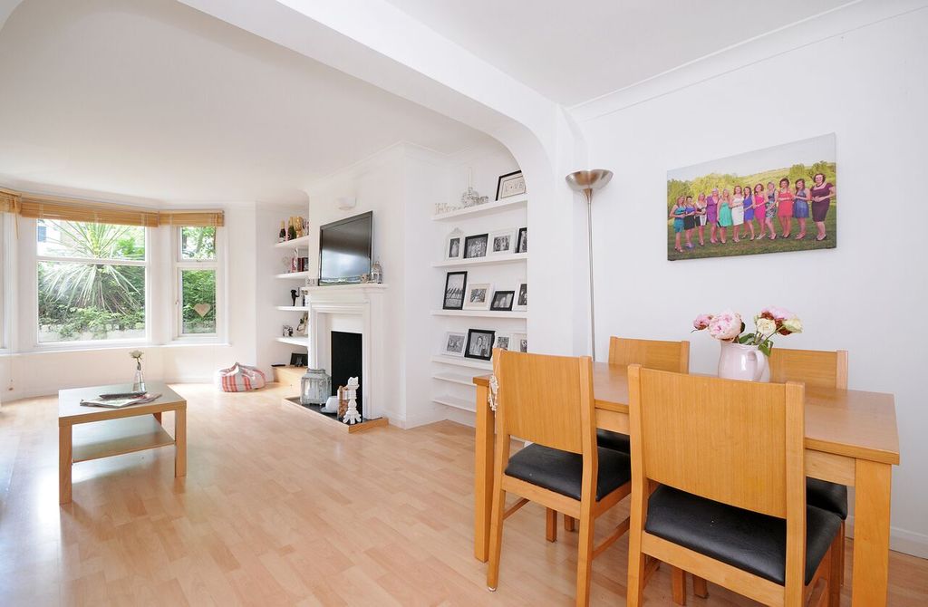 Property photo 1 of 7 3