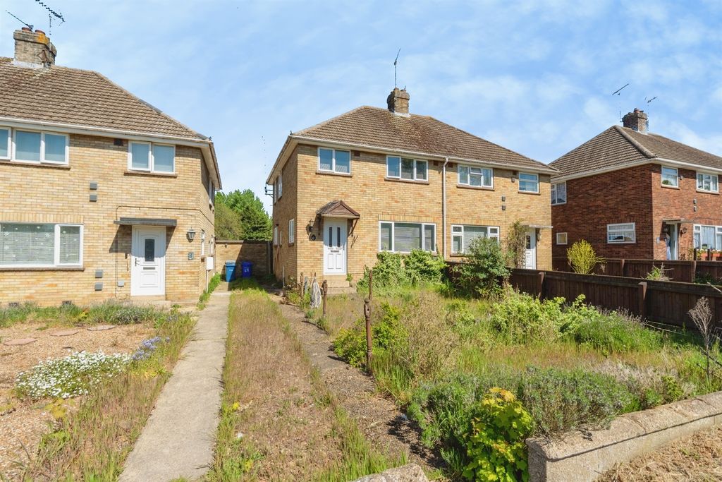 Property photo 1 of 12