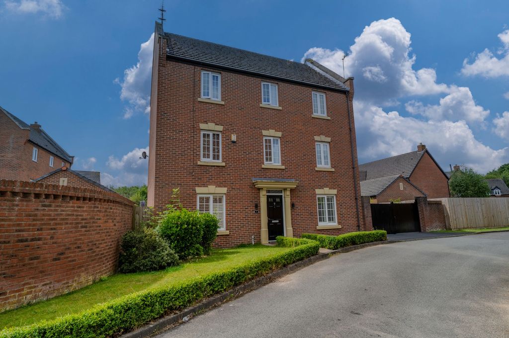 Property photo 1 of 33