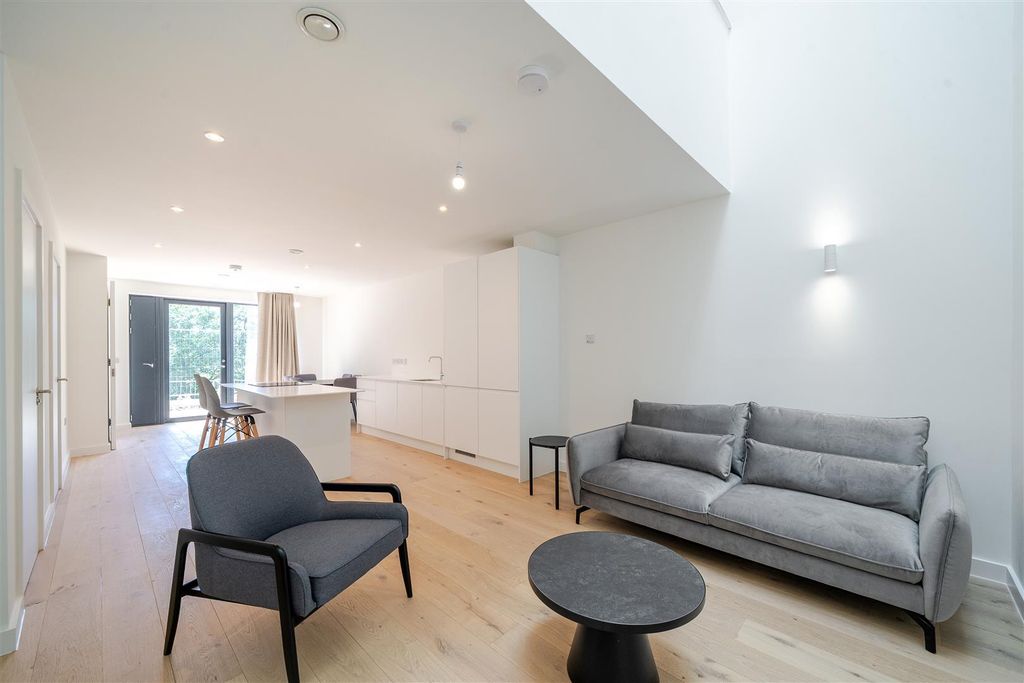 Property photo 2 of 10 Nlmiff9Koem6Ikc4N1Yzhg.Jpg