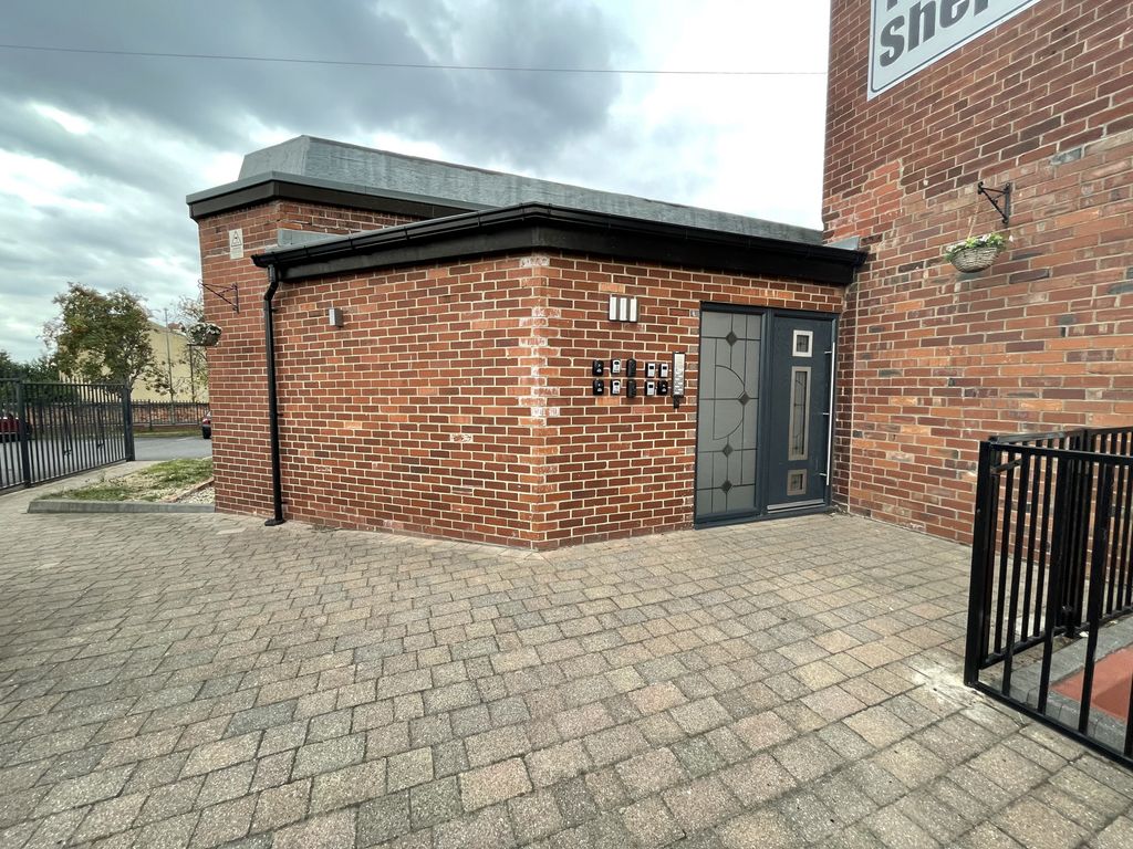 Property photo 3 of 15