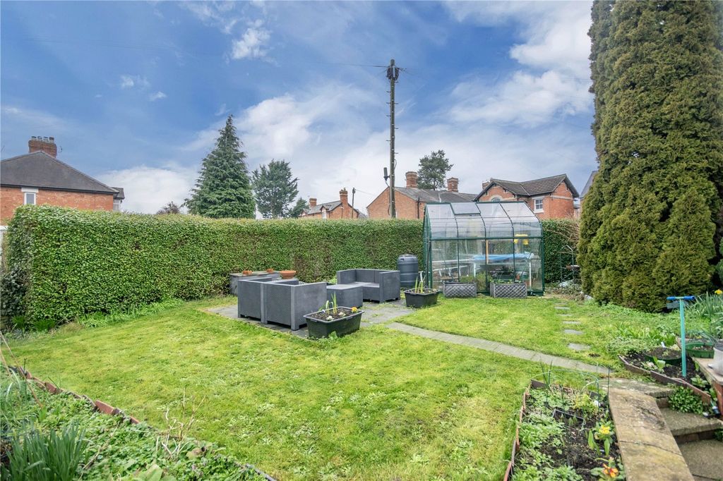 Property photo 3 of 16 Picture No. 14