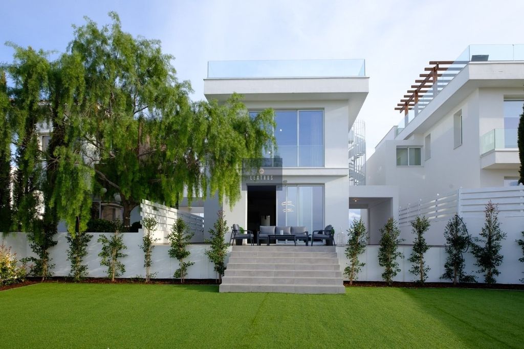 Property photo 3 of 20