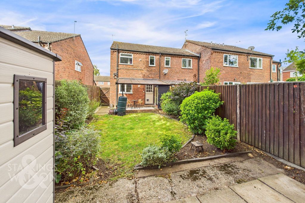 Property photo 2 of 18