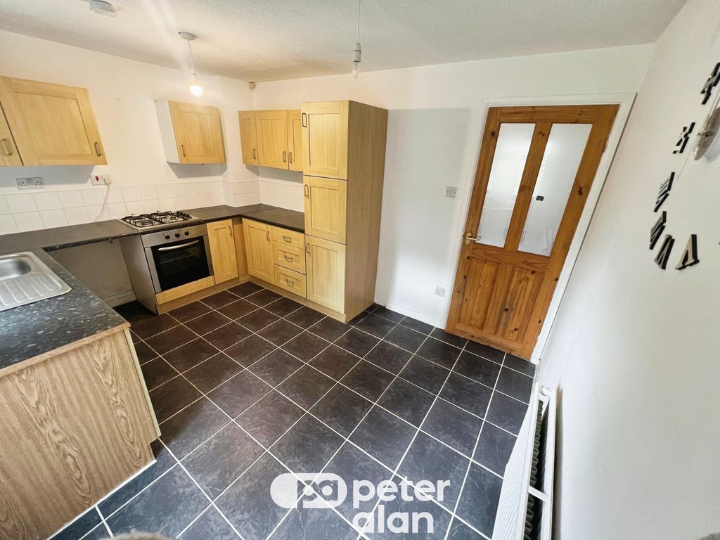 Property photo 3 of 10 Image