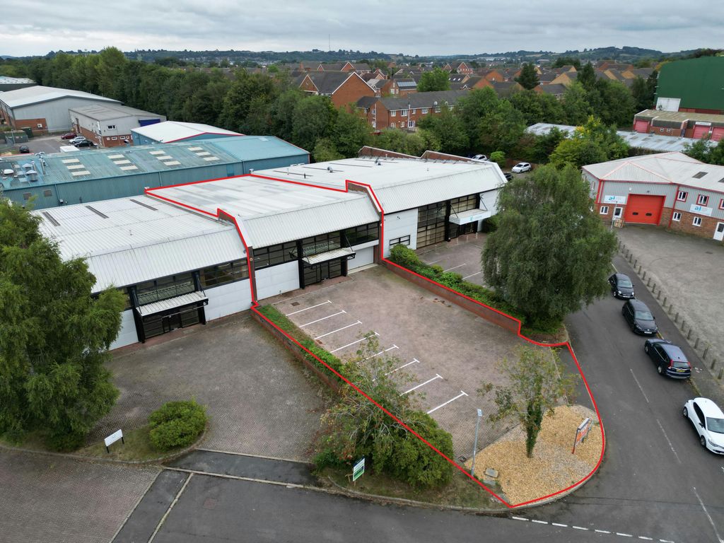 Property photo 1 of 8 Redline 2.Png