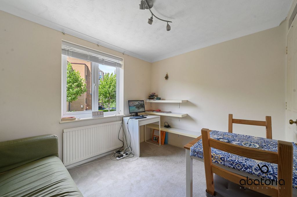 Property photo 2 of 9