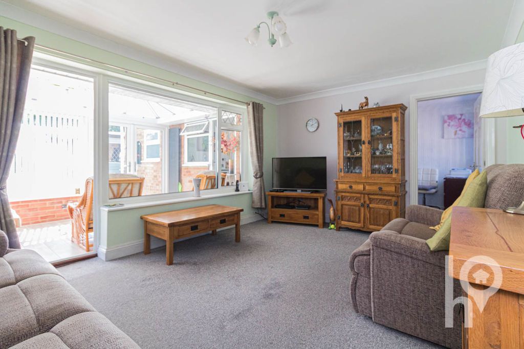 Property photo 3 of 14 Photo 9