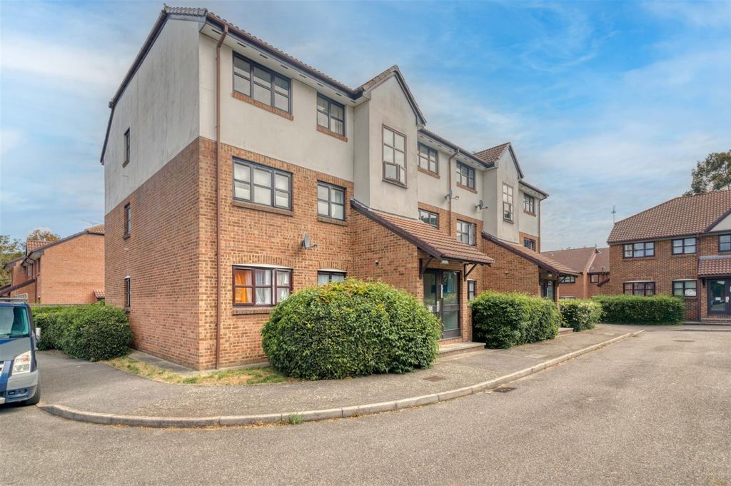 Property photo 1 of 9 4842851