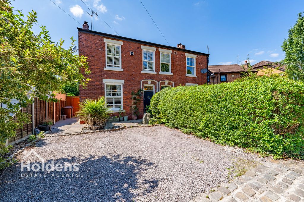 Property photo 1 of 23