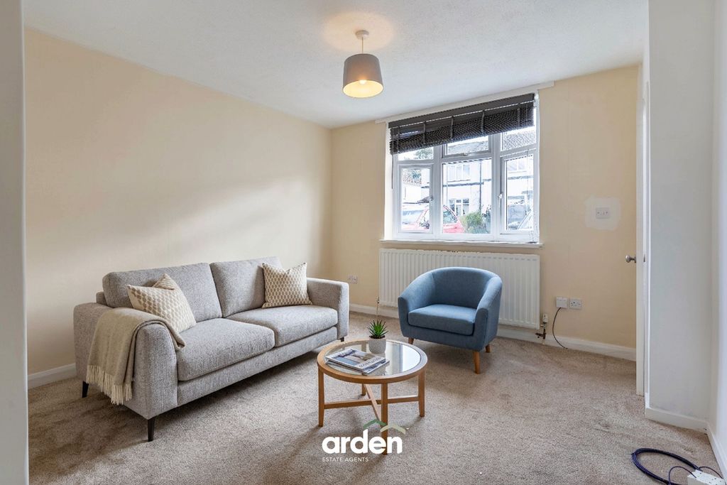 Property photo 2 of 10