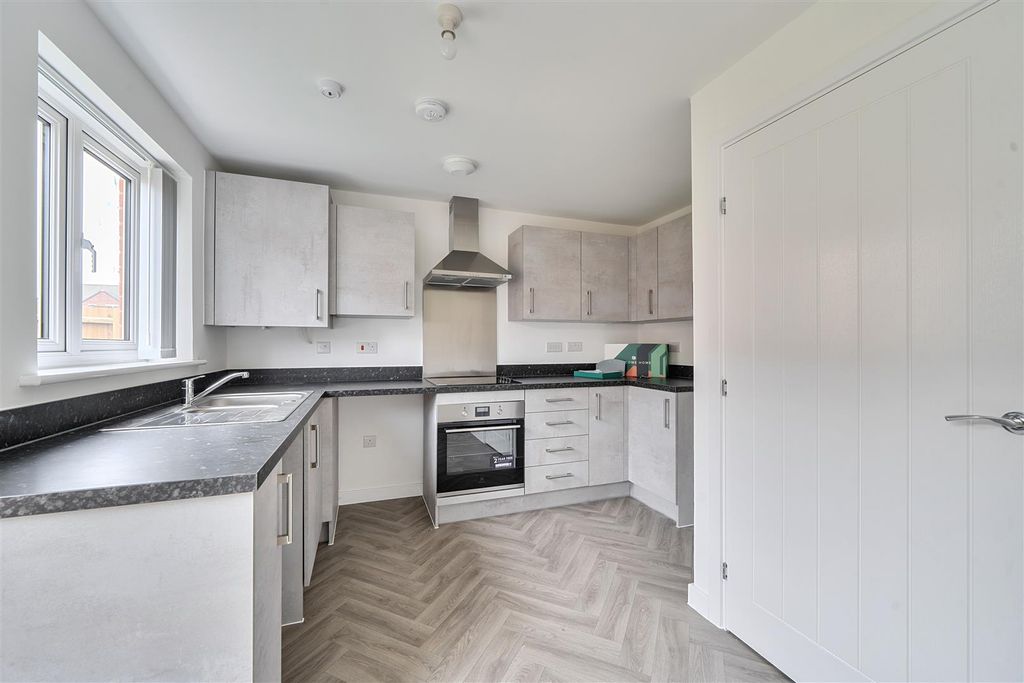 Property photo 2 of 10 1442255-8-69De429865565.Jpg