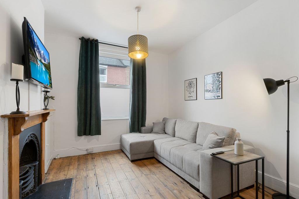 Property photo 2 of 45