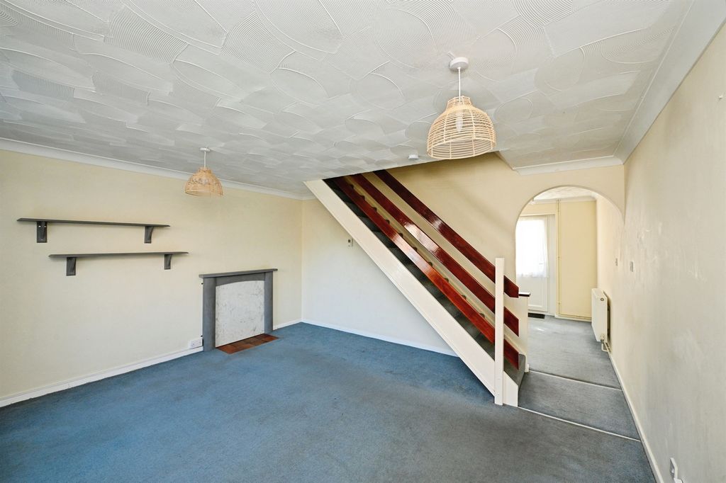 Property photo 3 of 16