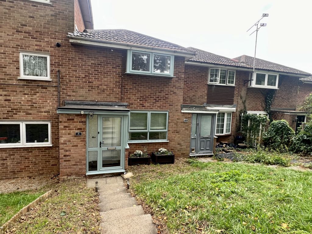 Property photo 1 of 10 Front