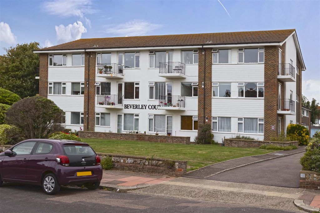 Property photo 1 of 9 Beverely Court_11.Jpg