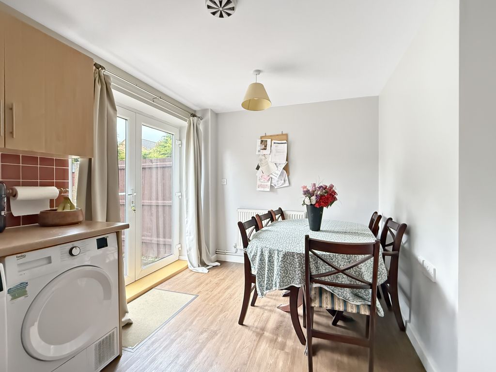 Property photo 3 of 13 d03ee8559279069A6945Beba83d3c0Deeddf5667