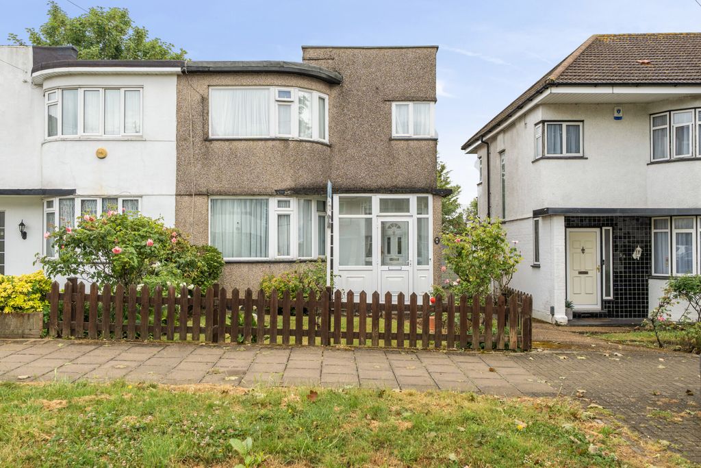 Property photo 1 of 20 1469712-1-6A1Eb97...