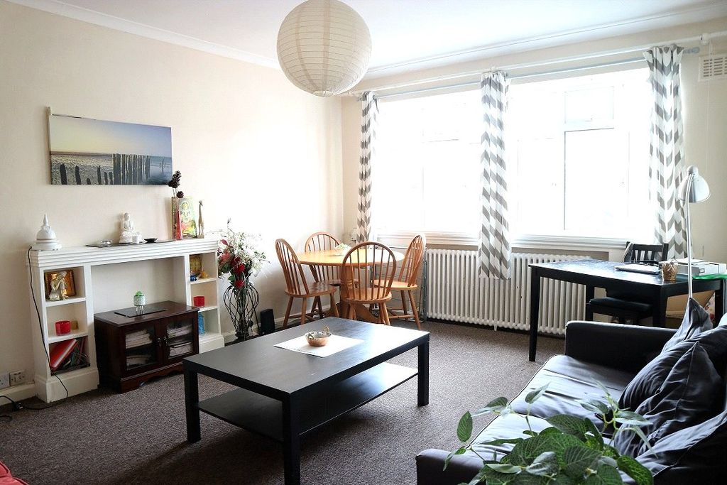 Property photo 2 of 13 Picture No. 02