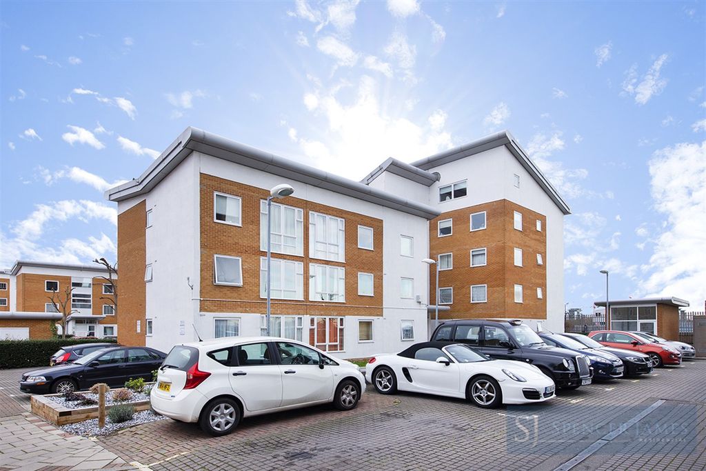 Property photo 1 of 19 (Main)