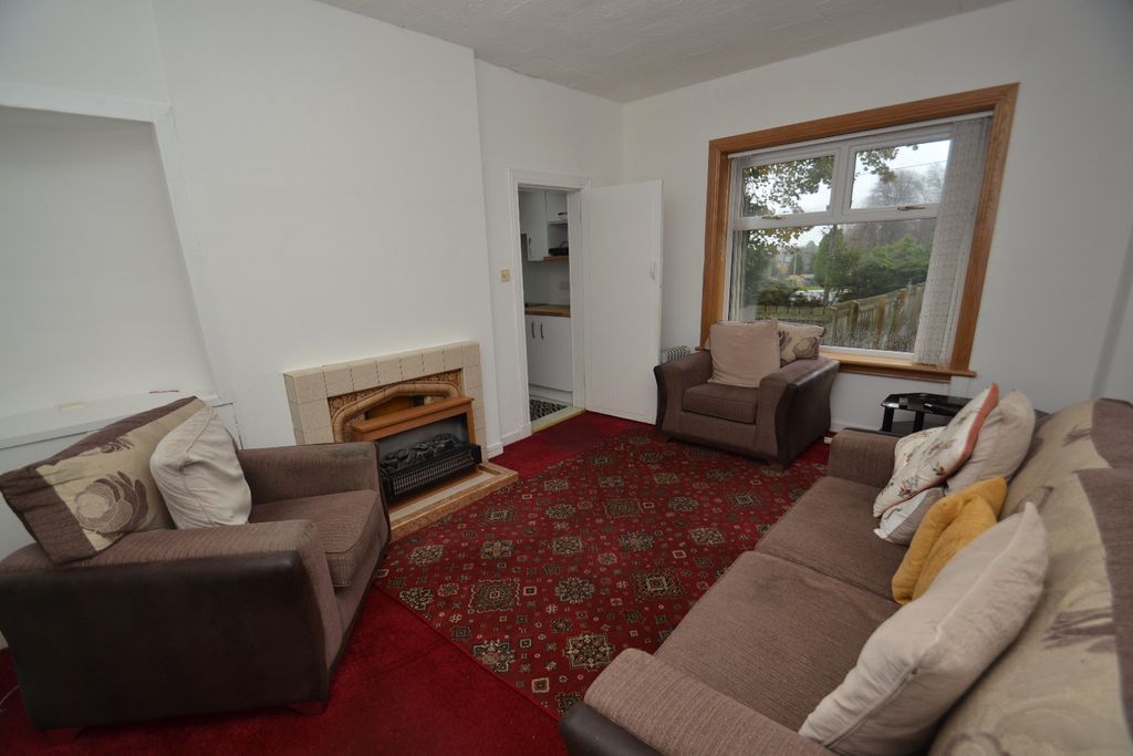 Property photo 2 of 13 4376053