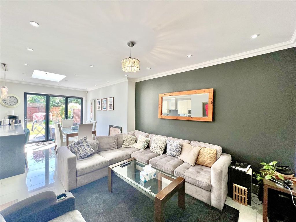 Property photo 3 of 13 Reception Room