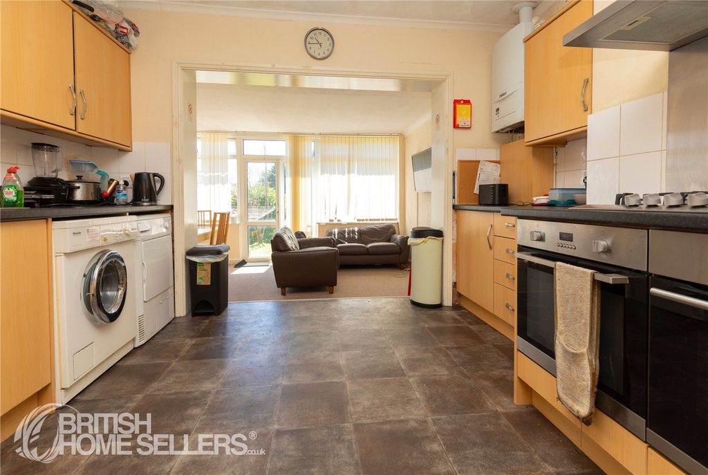 Property photo 3 of 17 Picture No. 19