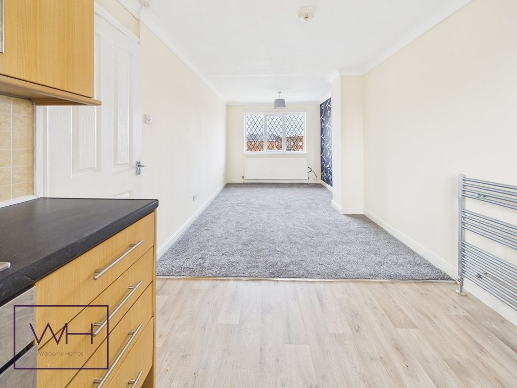 Property photo 3 of 7 Cam04980G0-Pr0121-Still003