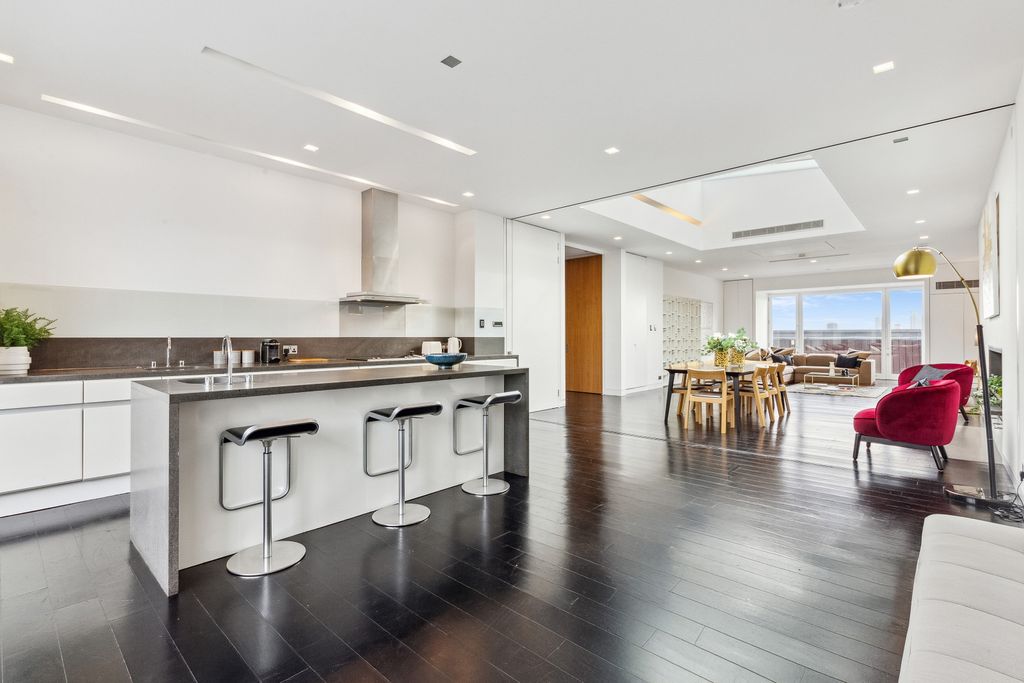 Property photo 1 of 14 Reception Room