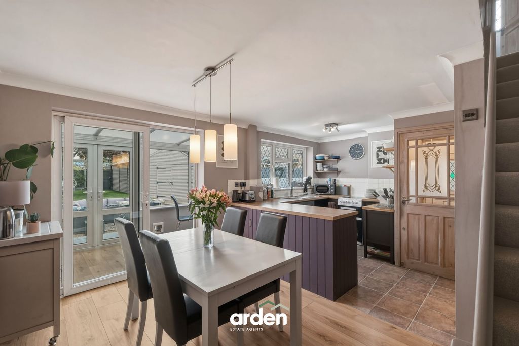 Property photo 2 of 14