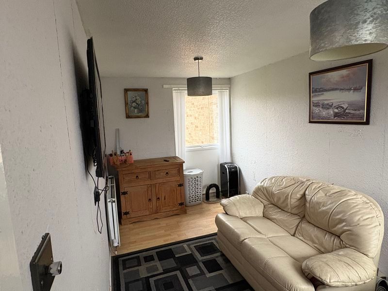 Property photo 3 of 8 Photo 3