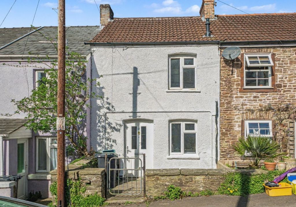 Property photo 1 of 9