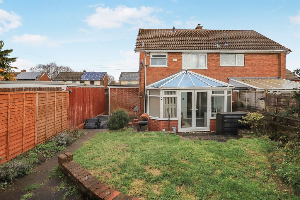 Property photo 2 of 21