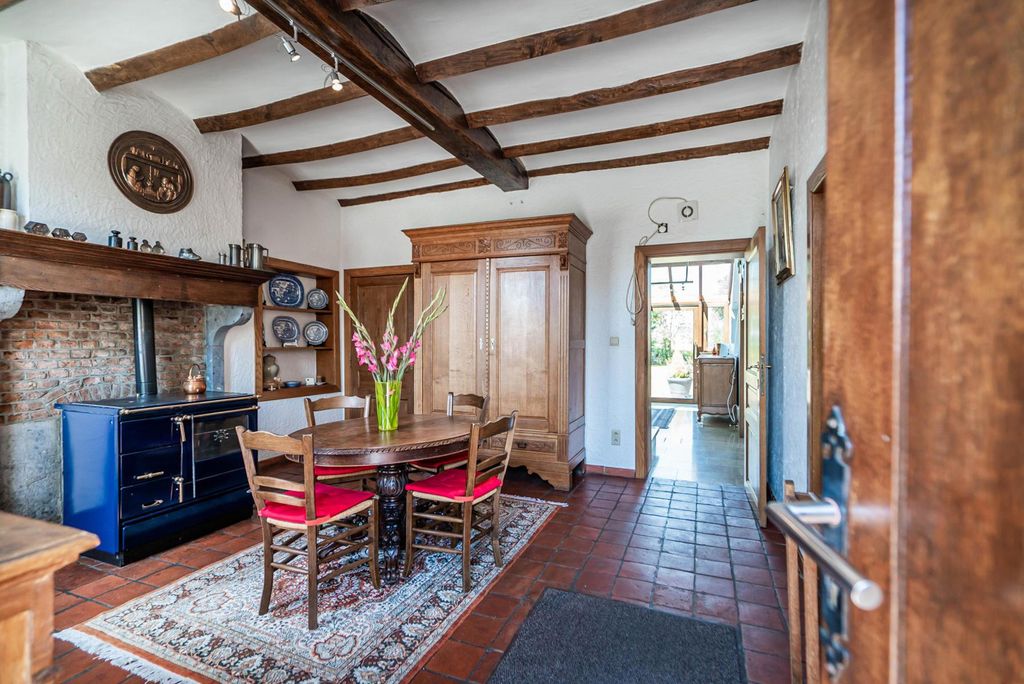 Property photo 3 of 50