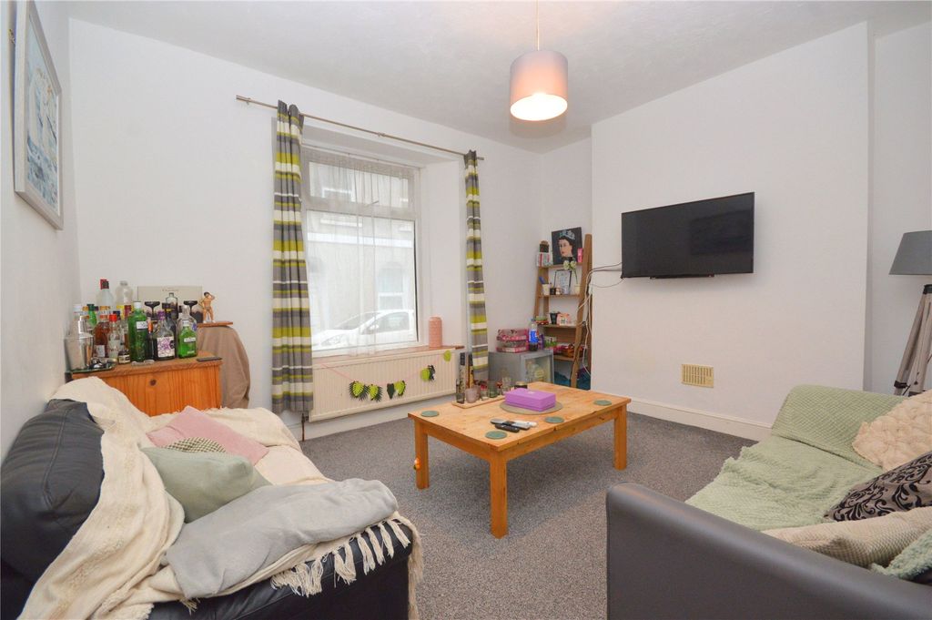 Property photo 2 of 16 Picture No. 09