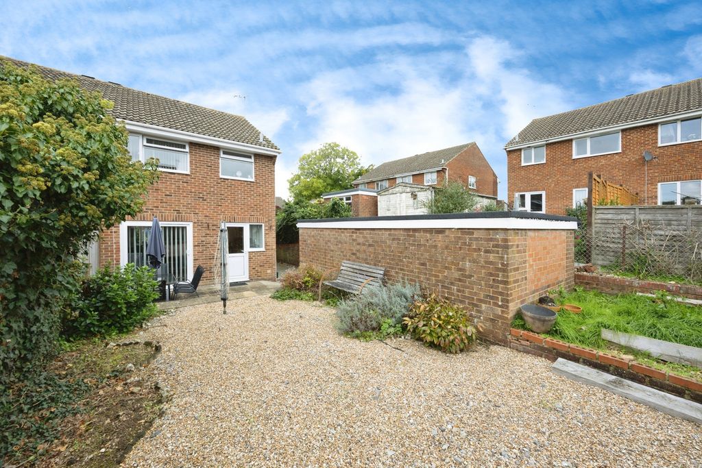 Property photo 3 of 18