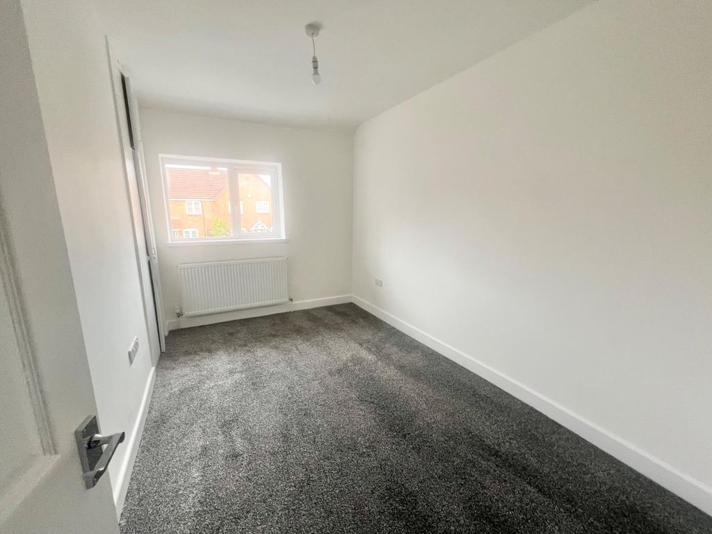 Property photo 3 of 7 Bedroom Two