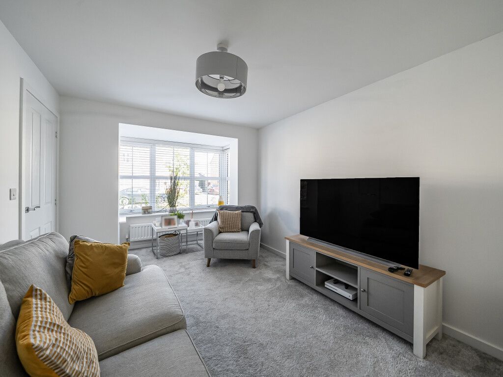 Property photo 2 of 23 1346012-12-68B1ce...