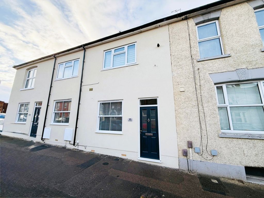 Property photo 1 of 9 4690352