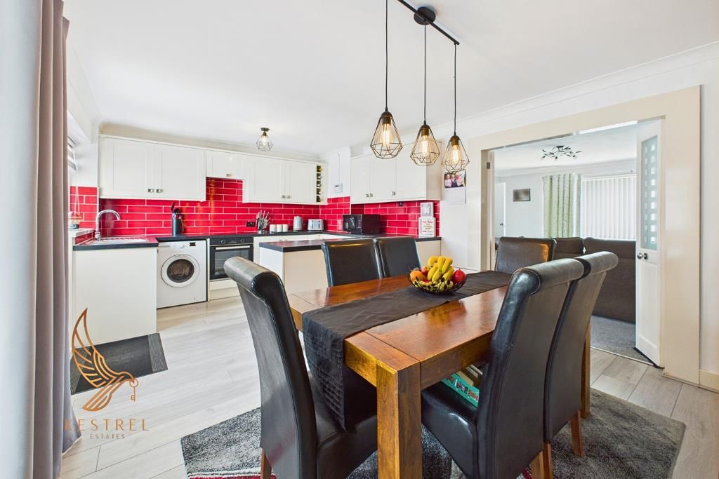 Property photo 1 of 41 42.Png