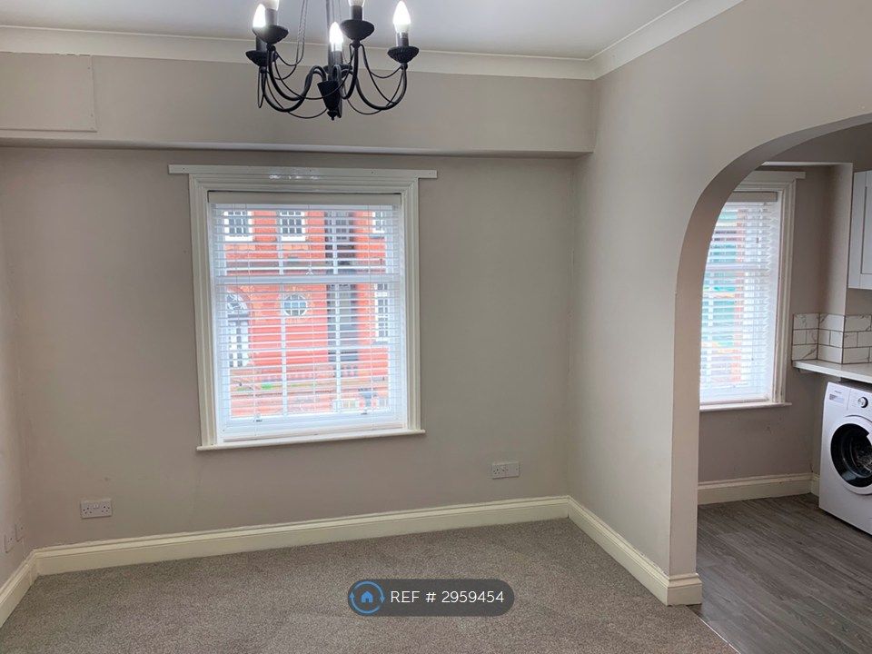 Property photo 3 of 4
