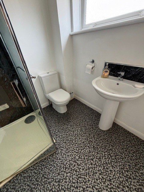 Property photo 1 of 11 3 Bed Semi-Detached House To Rent Turnpike Drive, Luton Lu3