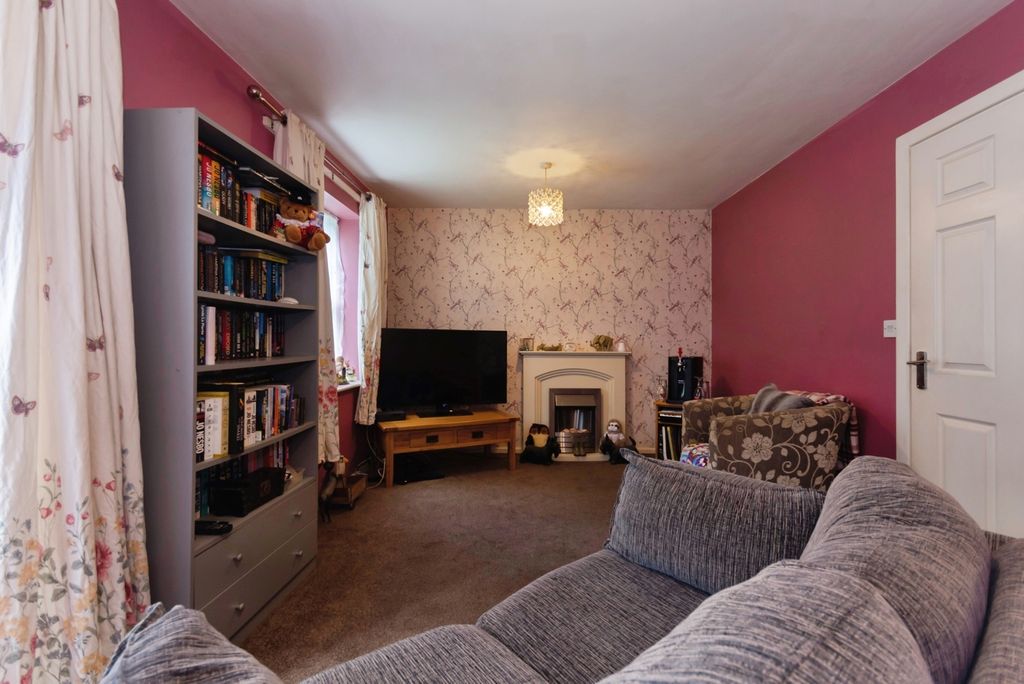 Property photo 2 of 11 Pbox-Img.Jpg