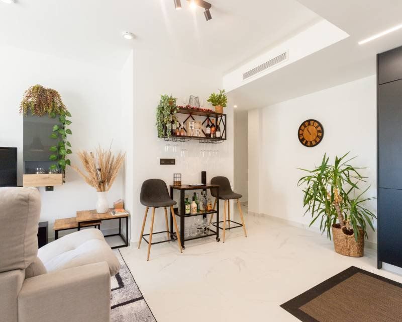 Property photo 2 of 34