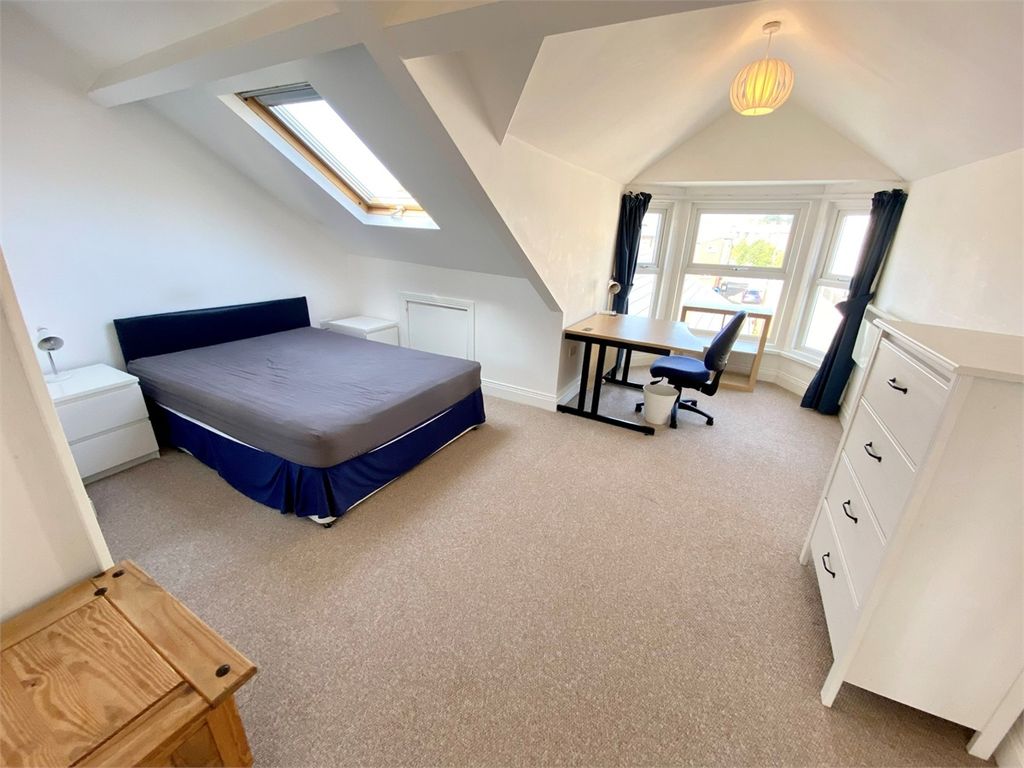 Property photo 2 of 8