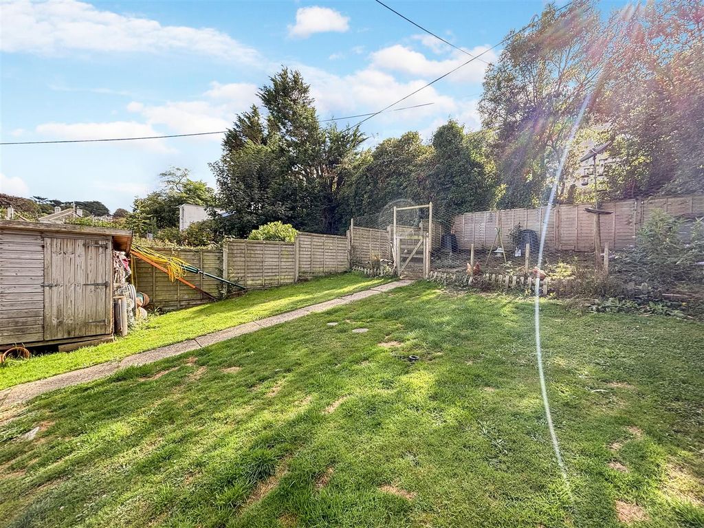 Property photo 2 of 14